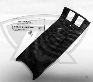 Ferrari 488 GTB and 488 Spider Carbon Fiber Center Console Tray (USB and Apple Play Socket)