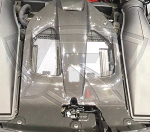 812 Superfast Carbon Fiber Engine Bay Center Cover