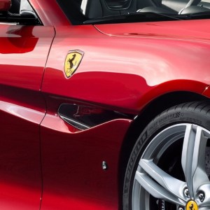 Ferrari Portofino Carbon Fiber Fender Air Inlets